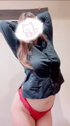 내일 11시 반 예약 Y