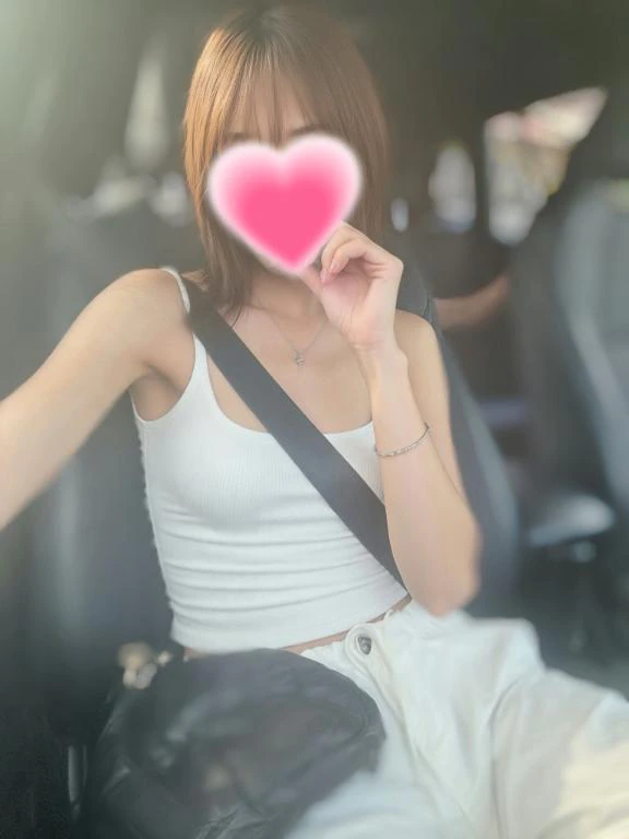 여름하늘 ☁️ 출근💋🍒ִ ࣪꩜ .ᐟ