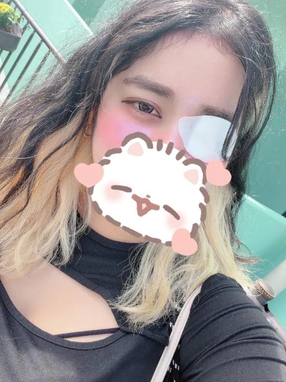 향하고 있어