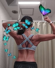 탈의실에서 안녕하세요